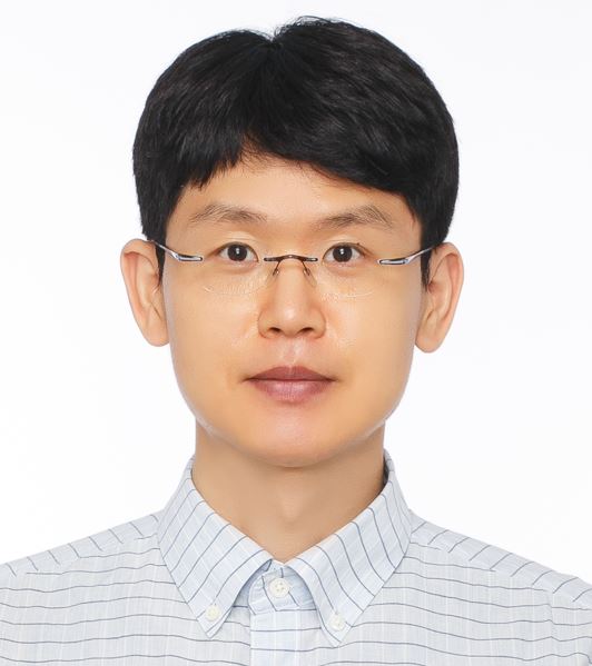 Myung-Chul Lee